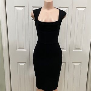 Elegant Black Sleeveless Dress